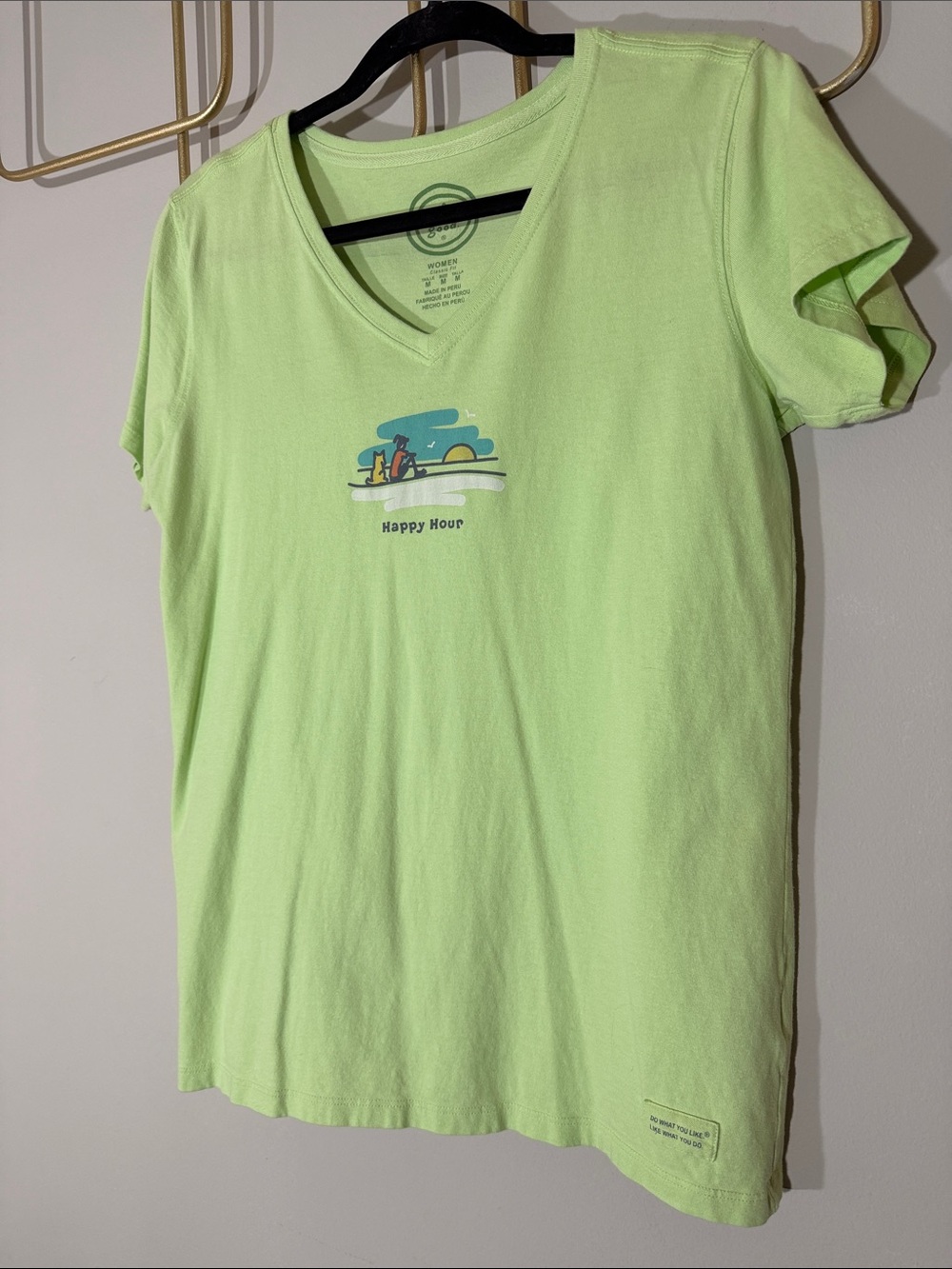 Medium Life Is Good Happy Hour V-Neck T-Shirt